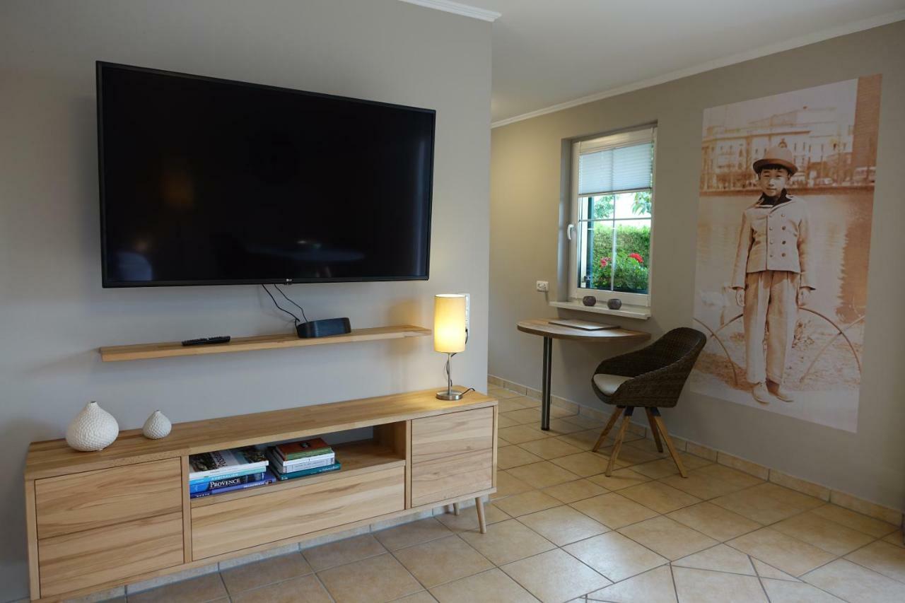 Moderne Ferienwohnung In Potsdam, Sehr Komfortabel, Ruhige Lage ภายนอก รูปภาพ