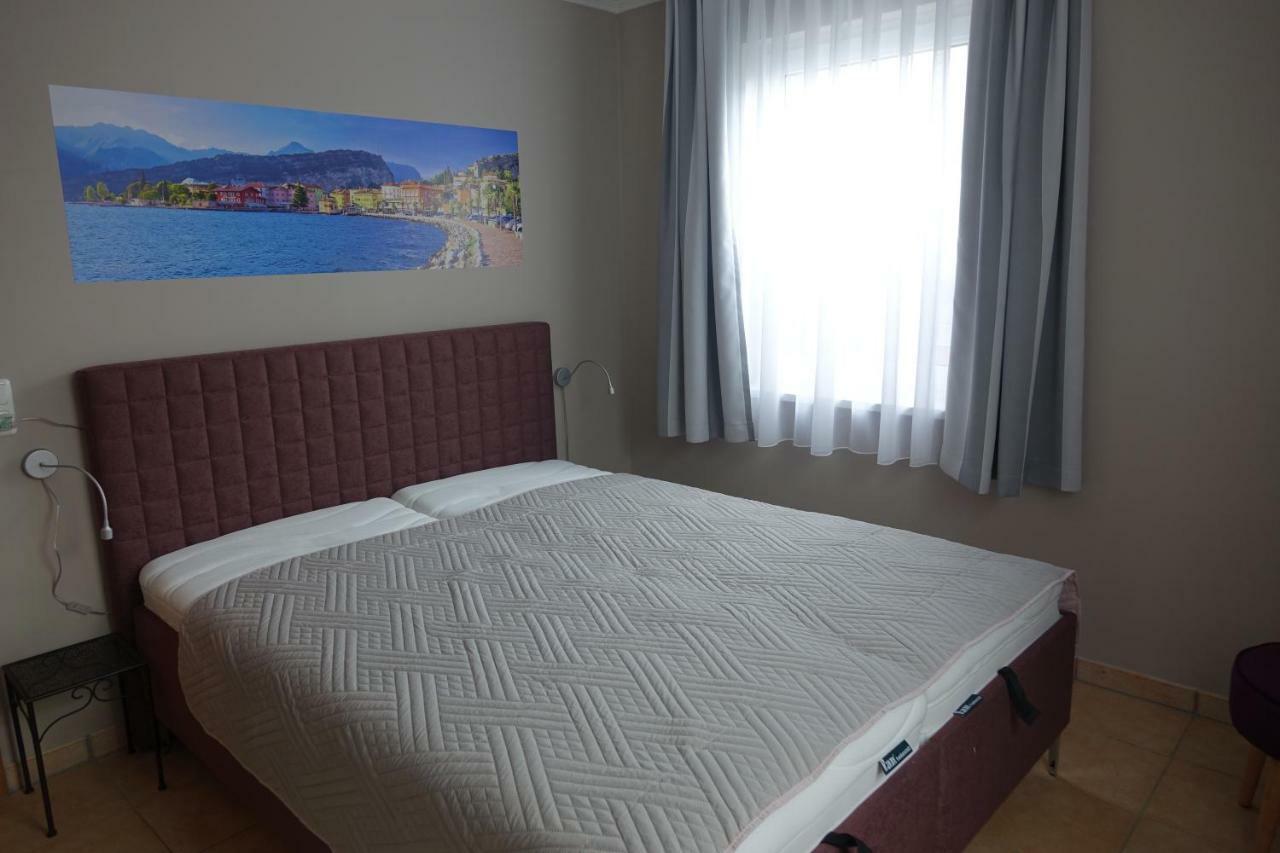 Moderne Ferienwohnung In Potsdam, Sehr Komfortabel, Ruhige Lage ภายนอก รูปภาพ